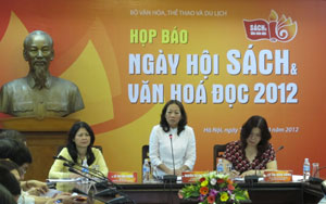 Trình diễn thơ, văn xuôi tại Ngày hội sách và văn hóa đọc 2012